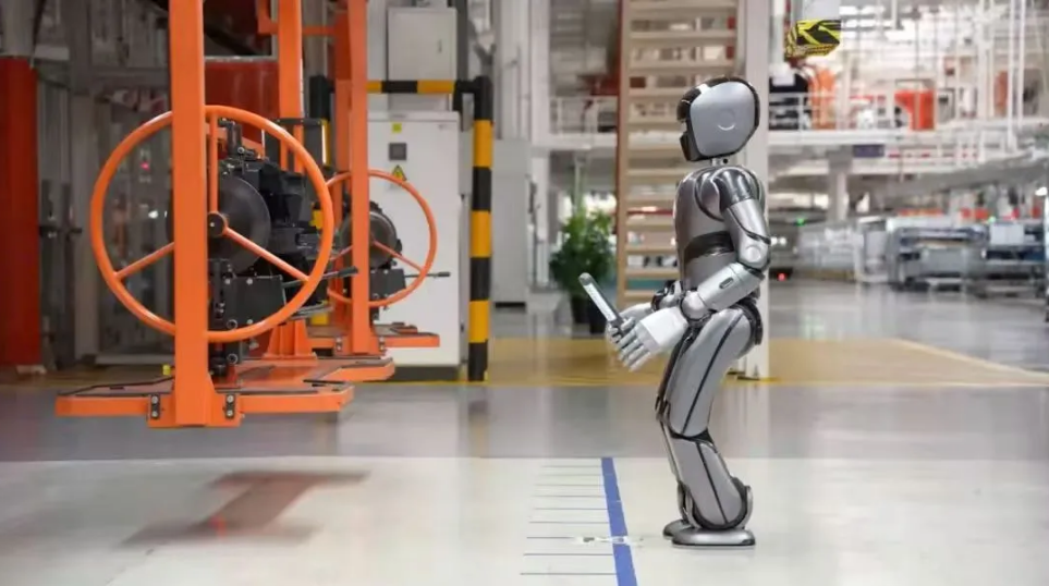 青島布局“人工智能+機(jī)器人”產(chǎn)業(yè)賽道，工業(yè)機(jī)器人引領(lǐng)智能制造新浪潮