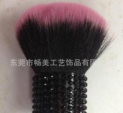 璀璨工藝，點亮生活 東莞工廠一站式貼鉆服務，打造個性化時尚單品